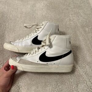 Nike Blazer Sneakers